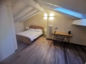 Major Lake Luxury Home B&B - Zimmer