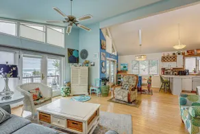Private Beach Access! Lake Michigan Family Getaway - Innenbereich