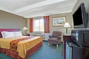 Travelodge by Wyndham Iowa City - Chambre