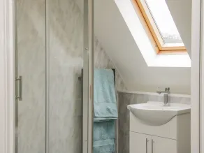 Ragleth Place Lodge - Bathroom