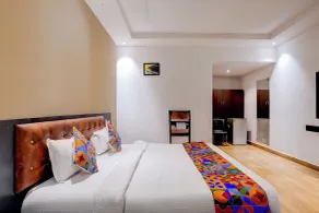 FabHotel Prime Shourya Residency - Zimmer