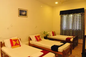 Lazar Residency Homestay - Room