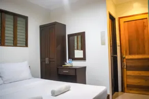 13 ways Room Rentals - Chambre
