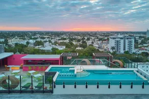 City Express Plus by Marriott Merida - Piscine