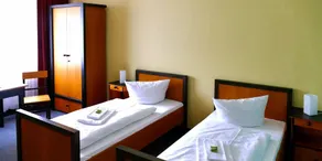 Haus des Volkes - Das Bauhaushotel - Room