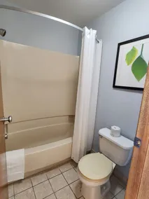 WestSpring Inn - Westlake Cleveland - Salle de bain