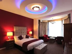 The Pearl Hotel - Room