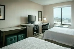 Hampton Inn & Suites Arroyo Grande/Pismo Beach Area, CA - Chambre