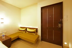 Golden Fruits Business Suites - Room