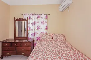 Scarlett Near Cane River Falls - Room