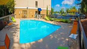 Holiday Inn Express Hotel & Suites Kinston by IHG - Pool