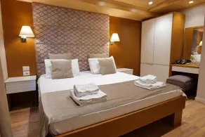 Hotel Queen - Room