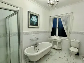 The Elbow Room - Baño