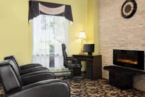 Days Inn by Wyndham Ste. Helene-de-Bagot - Hall