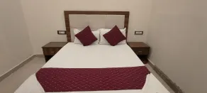 Hotel Blue Sky Residency - Chambre