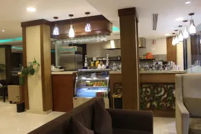 SHALLY RESIDENCE 1 - Restaurant