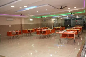 Hotel Kiran - Restaurant