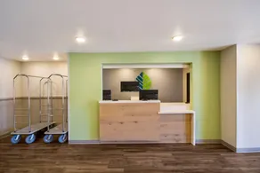 WoodSpring Suites Panama City Beach - Lobby