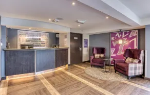 Premier Inn Basingstoke West - Reception