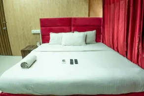 Lokhandwala Residency by Glitz Hotel - Room