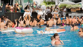 WhiteLace Resort - Pool