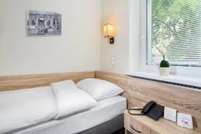 Automobil Hotel - Room