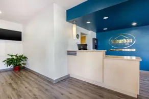 Suburban Studios Birmingham Homewood I-65 - Hall