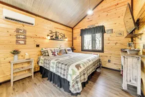 'bluebird Treehouse' Near Kiamichi Mtns w/ Hot Tub - Innvendig