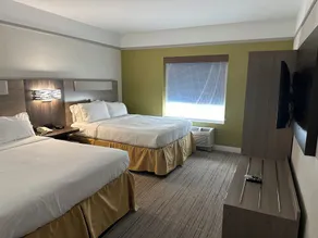 Holiday Inn Express Hotel & Suites San Dimas by IHG - Rum