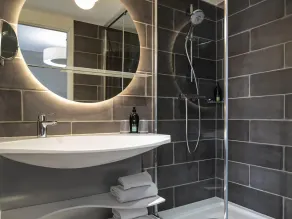 Aparthotel Adagio Paris Suresnes Longchamp - Salle de bain