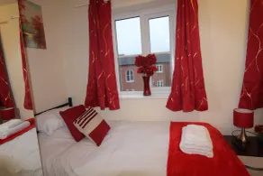 Southdown House Doe Lea by Smart Corporate Stays - Room