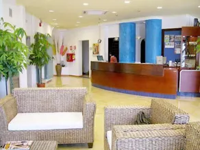Mediterraneo Hotel - Sitzecke in der Lobby