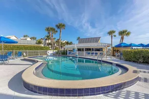Spacieux appartement en copropriété avec barbecue, jacuzzi et piscine chauffée | Vue sur l'eau - Piscine