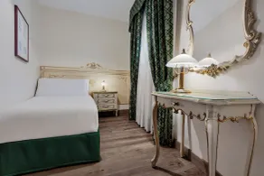 Hotel Commercio & Pellegrino - Room