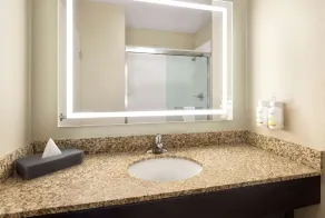 La Quinta by Wyndham Knoxville Airport - Salle de bain