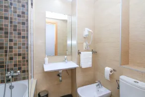 BET Apartments - Tramontana Apartments - Badezimmer