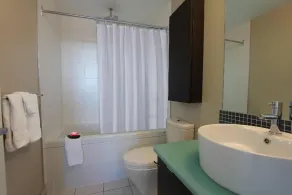 The Emperor at the Juliet - Bathroom