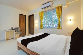 Super Collection O Baner Hillview Pune - Room