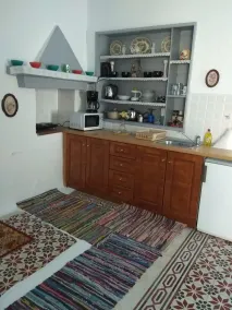Popi Studios Two storey traditional house - Chambre