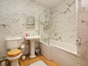 Blue Bay - Bathroom