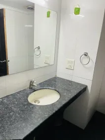 Hotel R S Residency - Baño