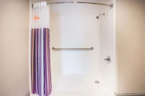 La Quinta by Wyndham Cincinnati NE - Mason - Salle de bain