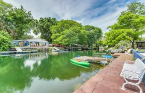 Waterfront Weeki Wachee Home w/ Fire Pit! - Interior