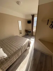 Angleterre Hotel - Chambre