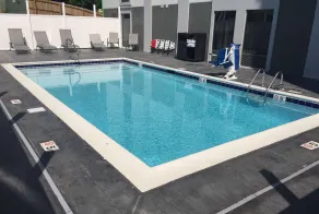 Wingate by Wyndham Louisville Airport Expo Center - Piscine
