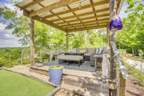 Creekside Glamping Dome in Rogersville w/ Patio - Interior