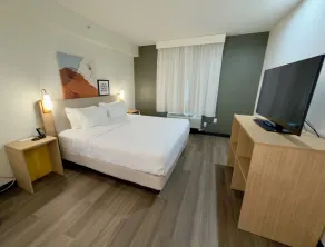 Spark By Hilton Galloway - Atlantic City, NJ - Rum