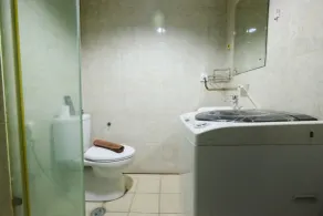 Cozy Tamansari Hive Cawang by Bonzela Property - Bathroom