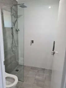 Alice Motor Inn - Bathroom
