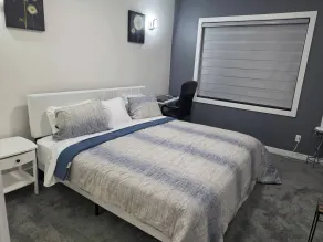 The Blessed Family Home-4bedrooms 3washrooms - Room